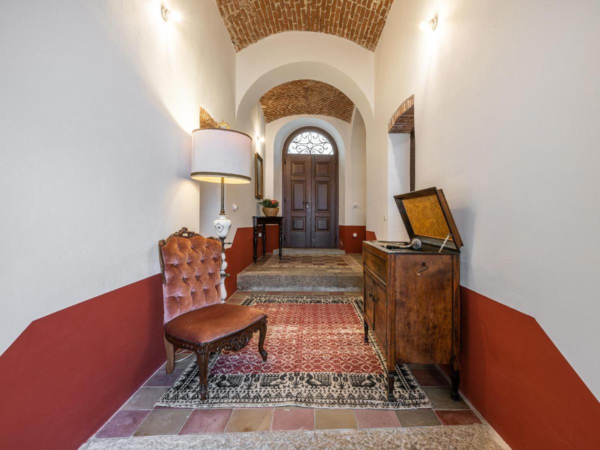 דורגלי Palazzo Cherchi מראה חיצוני תמונה