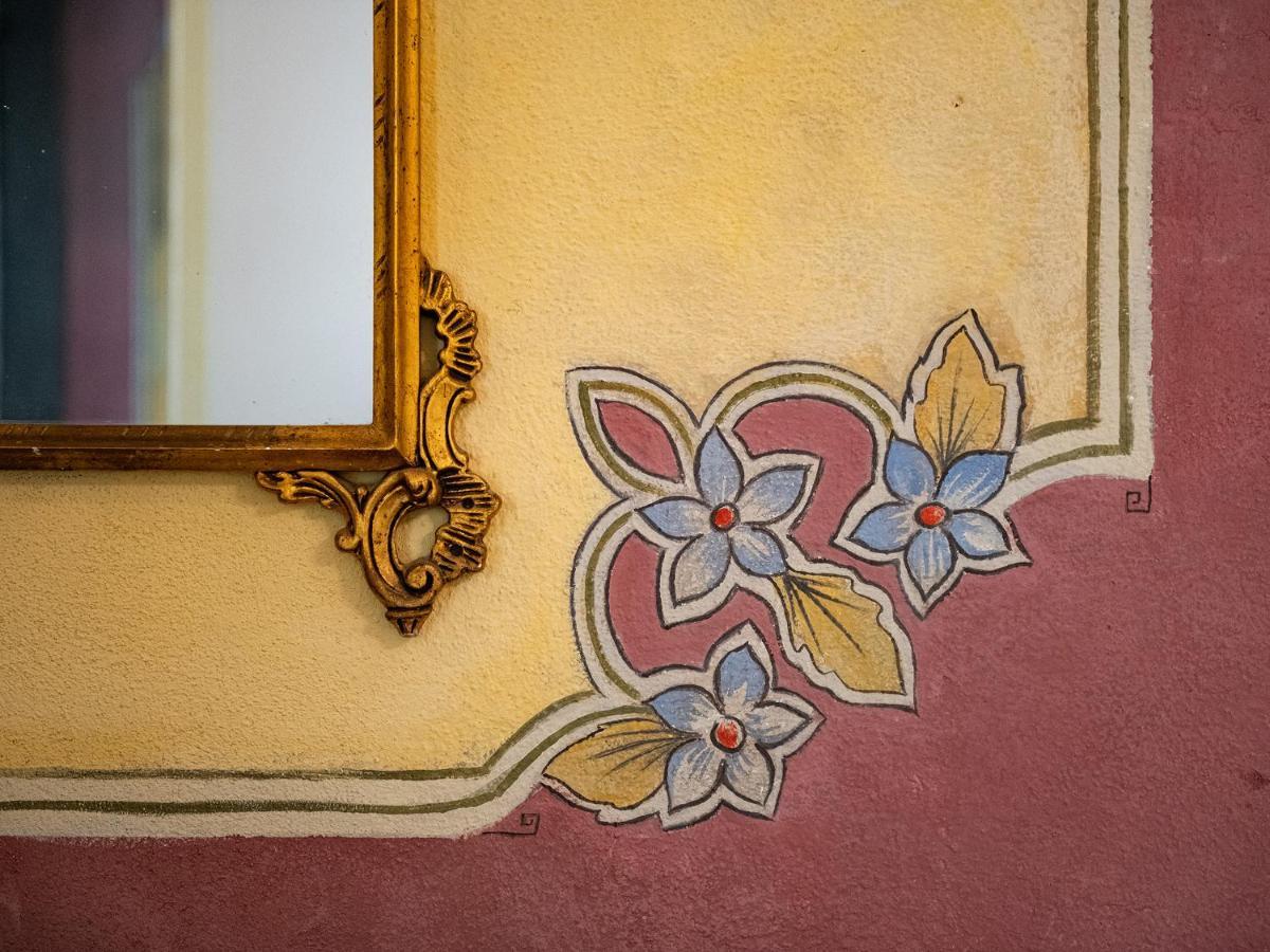 דורגלי Palazzo Cherchi מראה חיצוני תמונה