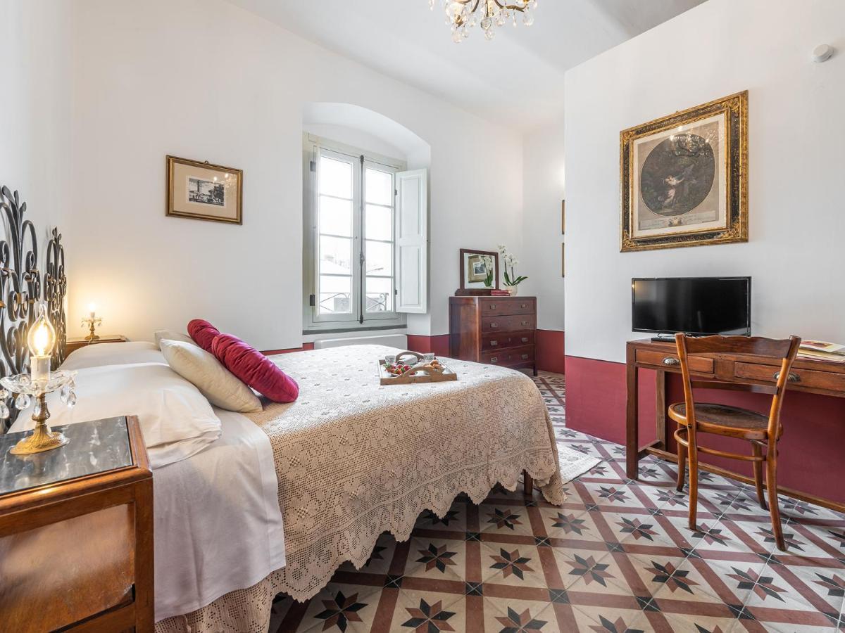 דורגלי Palazzo Cherchi מראה חיצוני תמונה