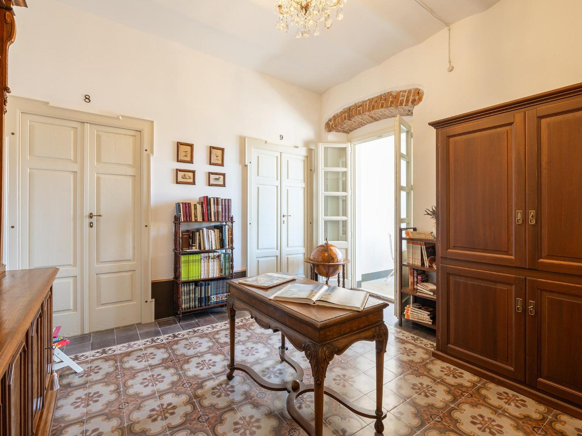 דורגלי Palazzo Cherchi מראה חיצוני תמונה