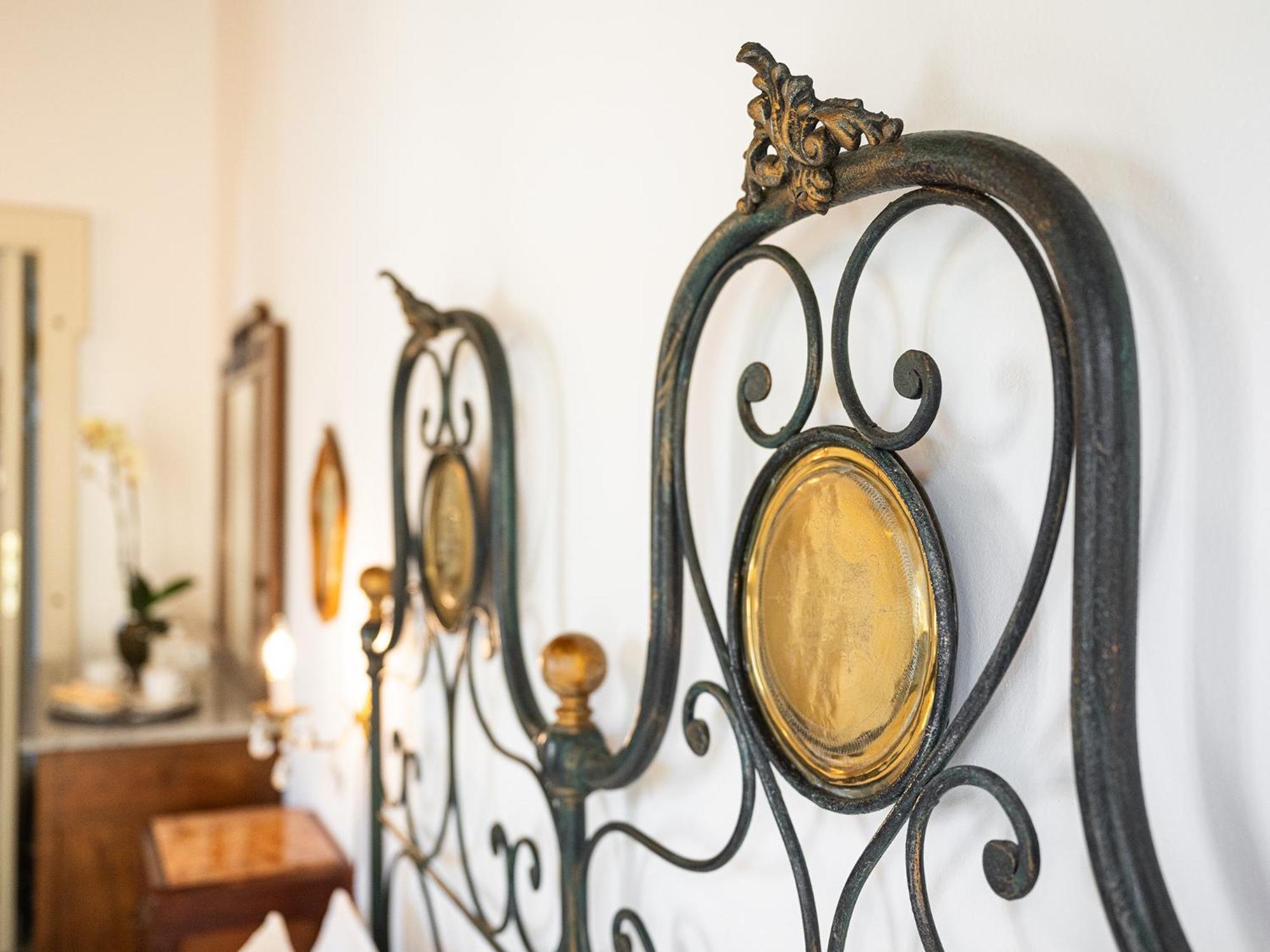 דורגלי Palazzo Cherchi מראה חיצוני תמונה