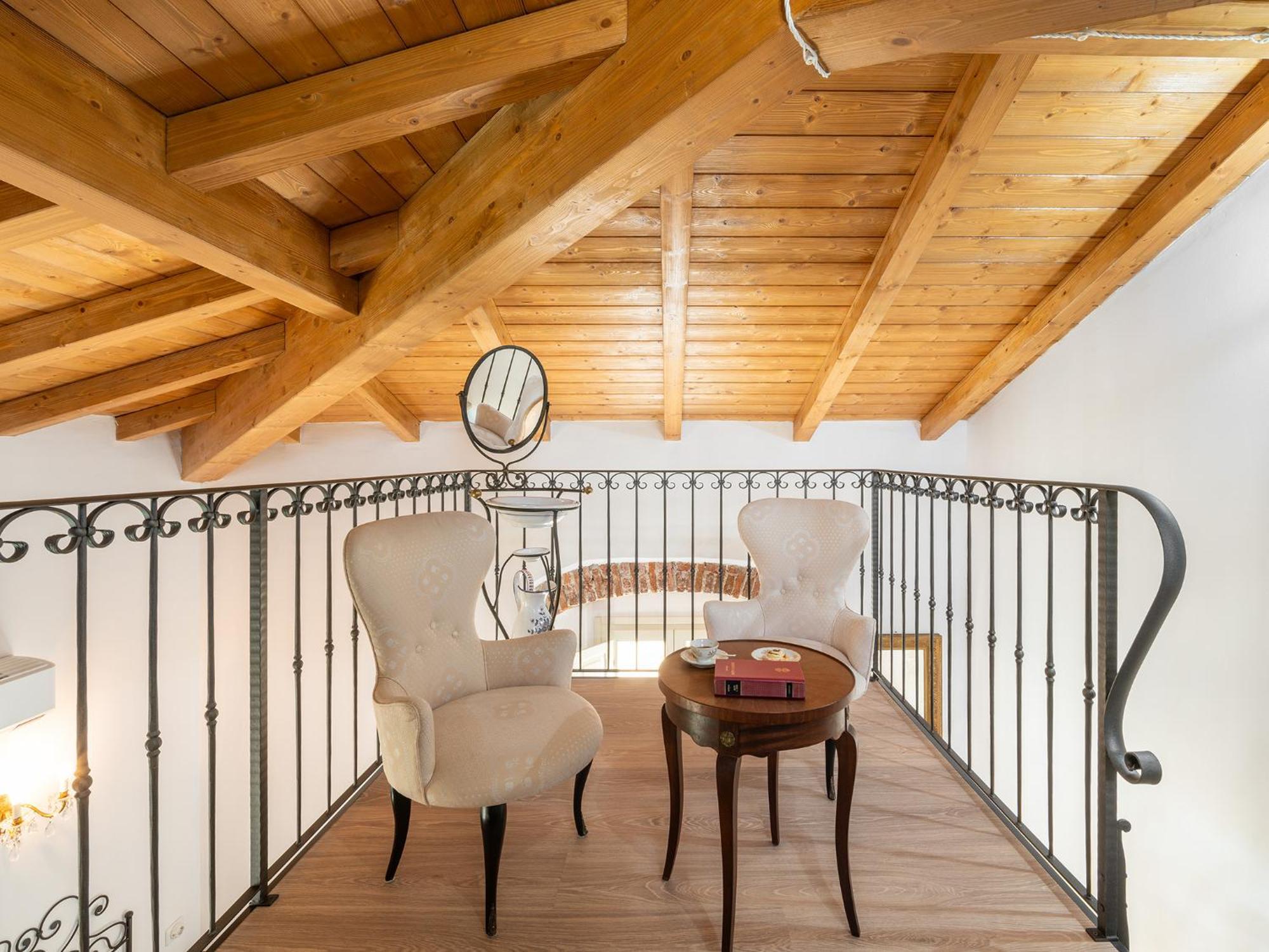 דורגלי Palazzo Cherchi מראה חיצוני תמונה